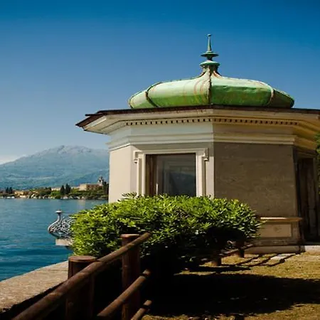 Апартаменты Gittana Sleeps 4 Pool *